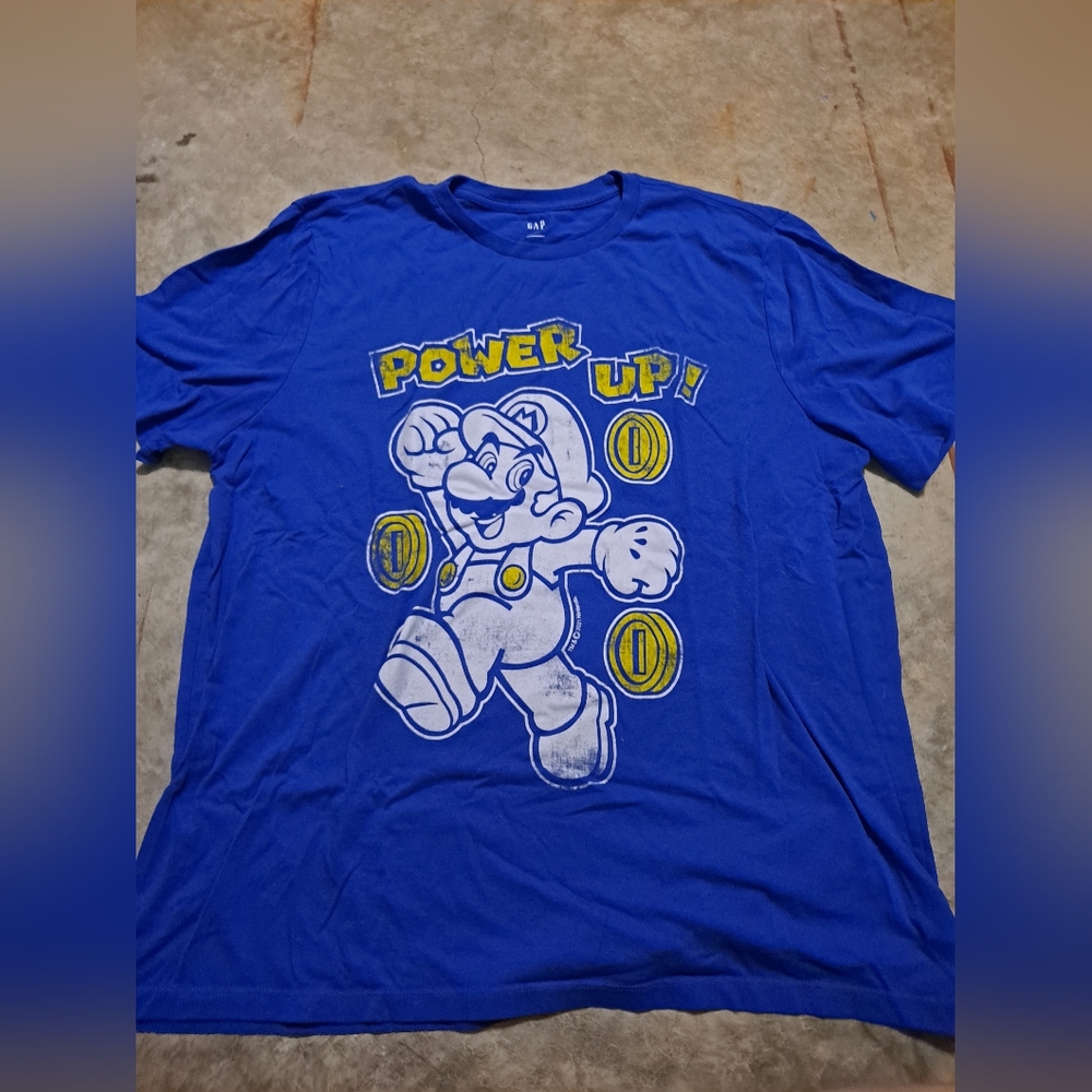Mario graphic tshirt